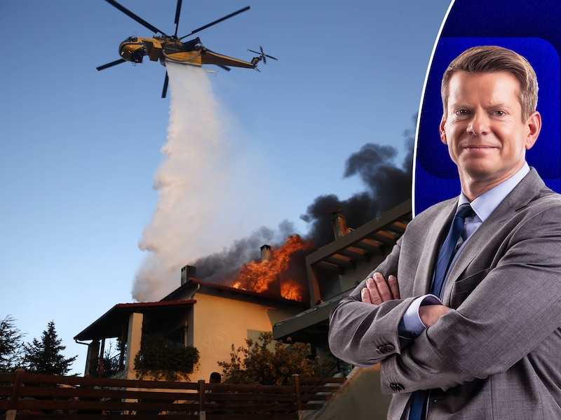 Een helikopter probeert een brandend huis te blussen in een voorstad van Athene. Weerman David Dehenauw legt uit wat er aan de hand is in het zuiden van Europa.