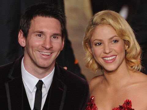 Shakira naast Lionel Messi.