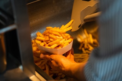 Burger blijft populairste keuze in maaltijdbezorging, frituur verovert derde plaats
