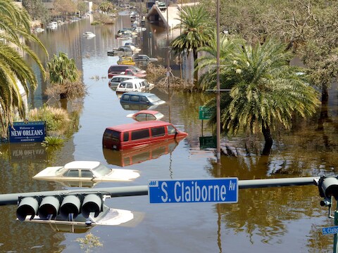 Een stormvloed bij een zware storm, zoals de verwoestende orkaan Katrina in 2005, maakt traditioneel de meeste slachtoffers.