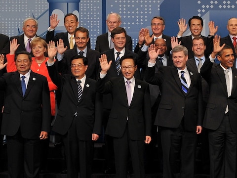 De G-20 top in Toronto in juni 2010, met centraal in het midden de toenmalige premier van Nederland Jan Peter Balkenende.