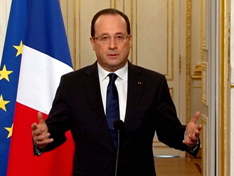 François Hollande komt met een wet om het vermogen van ministers en parlementairen transparanter te maken.