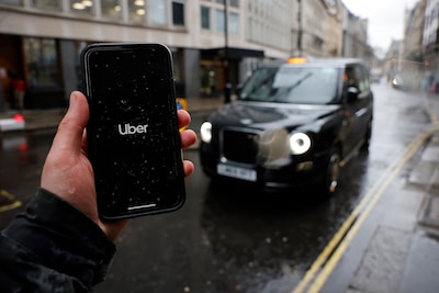 Belgen vergaten 7.598 spullen in Uber: van smartphones tot f