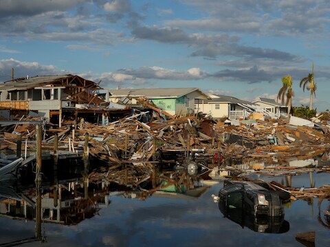 Schade in Fort Myers Beach, Florida, na de doortocht van orkaan Ian.