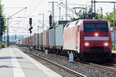Oekraïense vluchtelinge Liana (16) voor trein geduwd: “Niemand geloofde dat het een ongeluk was”