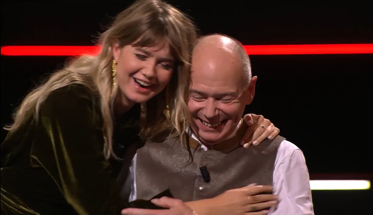 Dit is echt horror”: Charlotte Sieben valt in Erik Van Looys armen na  blunder en dramatische comeback in 'De slimste mens' | Foto | hln.be