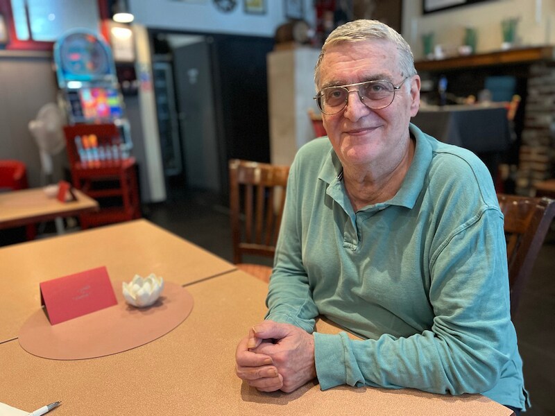Voormalig Vlaams Belang-fractieleider Joël Dereze (69) overleden: “Over de partijgrenzen heen was er respect”