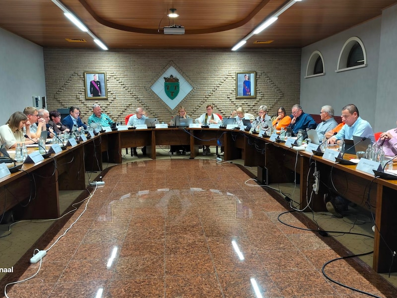 De gemeenteraad van Lede.