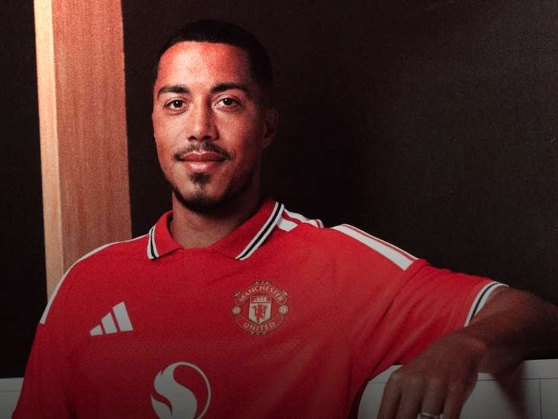 “Hier tekenen voelt ongelofelijk”: Youri Tielemans heeft toptransfer naar Manchester United officieel beet