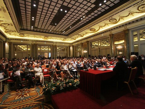 Een foto vanop de persconferentie van het filmfestival in Rome.
