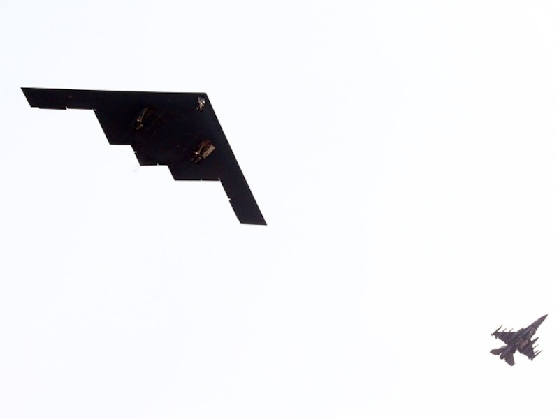 De voor de radar onzichtbare B-2 dropte nepbommen op Zuid-Korea. Noord-Korea ziet de oefening als agressie.