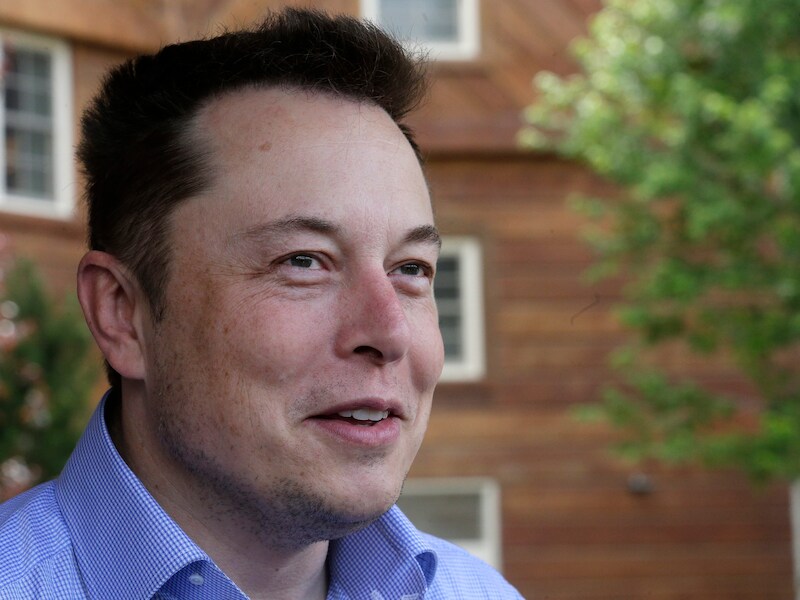 Elon Musk is de man achter de Tesla-wagens en het ambitieus SpaceX-ruimteproject.