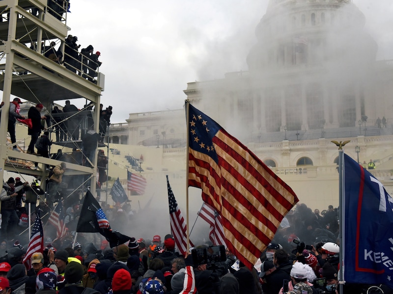 Aanhangers van de Amerikaanse president Donald Trump tijdens de bestorming van het Capitool op 6 januari in Washington.