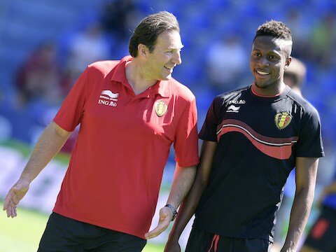 Origi in gesprek met Wilmots