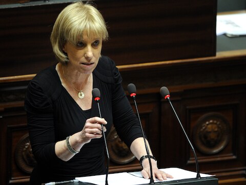 Ook Karin Temmerman van regeringspartij sp.a vindt het "geen goede zaak" dat een begroting op zich laat wachten.