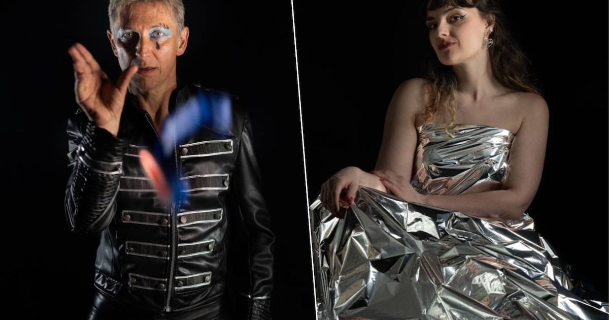 “Portretgalerij van artiesten met een hoek af”: fotograaf legt Helmut ...