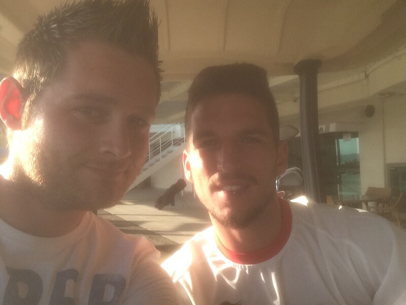 Jens met Dries Mertens.