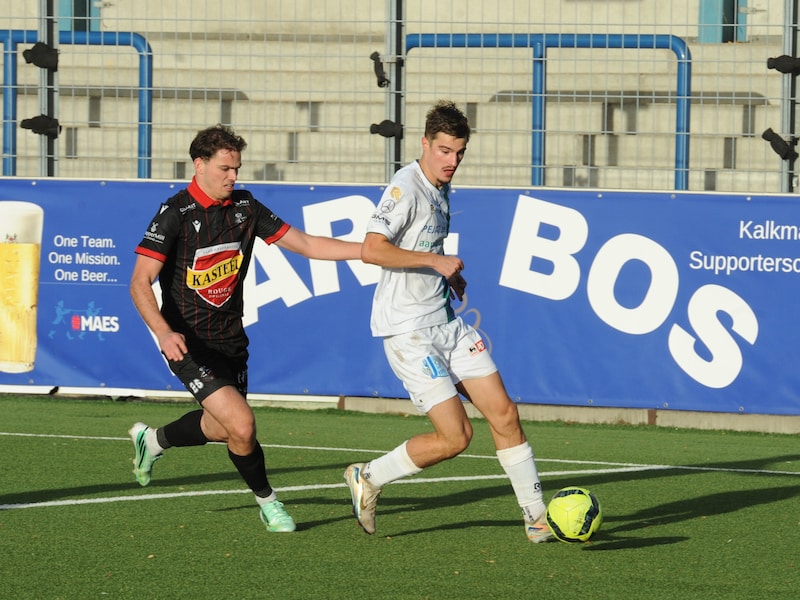 Adrien Marchal (r.) is uitgegroeid tot een basisspeler bij Tienen, al kunnen de statistieken nog beter.