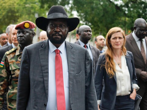 De Zuid-Soedanese president Salva Kiir met rechts VN-ambassadeur Samantha Power.