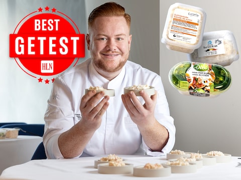 Vischef Bram Simons ging op zoek naar de lekkerste krabsalade uit de supermarkt.