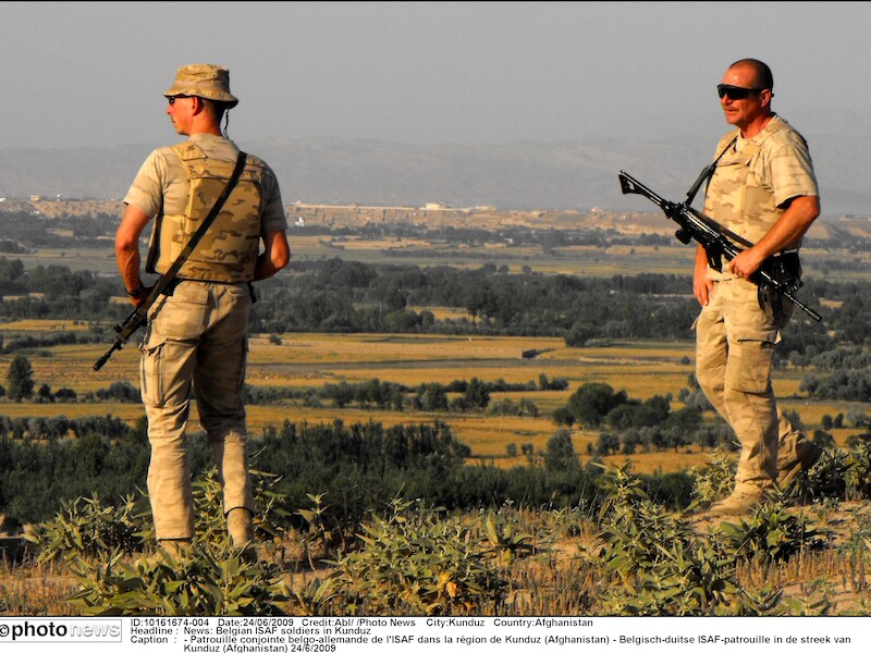 Een gezamenlijke Belgisch-Duitse verkenningspatrouille nabij Kunduz, foto uit 2009.