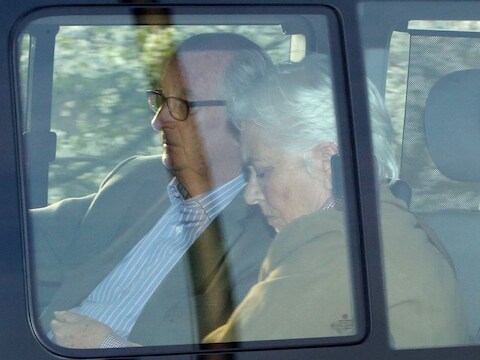 Albert en Paola brachten gisteren een bezoek aan hun jongste zoon.