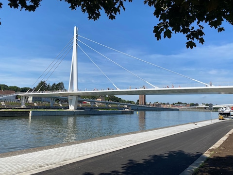 Illustratiebeeld - De Vlaamse Waterweg voert op 8 september trillingstesten uit op de nieuwe fiets- en voetgangersbrug in Wijnegem.