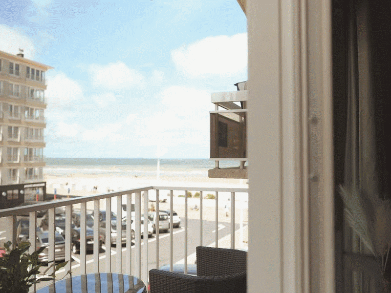 VIDEO. Zuhal Demir toont haar vakantiehuis(je) aan de kust: “Sinds ik minister ben, wil ik niet te ver gaan”