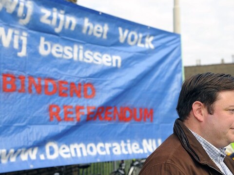 Bart De Wever bond de kat de bel aan.
