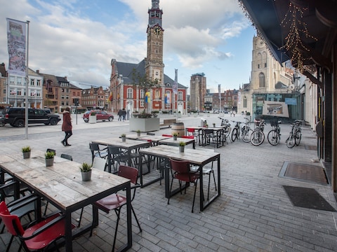 Het stadsbestuur benadrukt dat het in eerste instantie inzet op overleg en begeleiding.