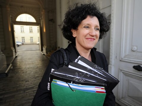 Minister van Binnenlandse Zaken Turtelboom betwist het advies van de Nederlandstalige rechters.