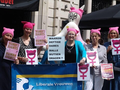 Vrouwen met 'pussyhat'