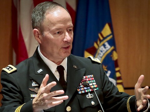 NSA-directeur Keith Alexander.