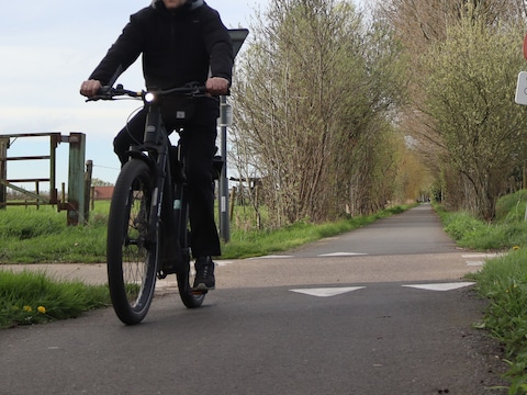 Politie controleert fietsverkeer: “Step haalde snelheid van 76 kilometer per uur”