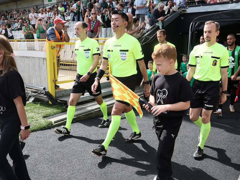 Japanse ref leidt Cercle-Gent met eerste basisplaats voor Balikwisha,  Vanzeir mag niet spelen tegen moederclub