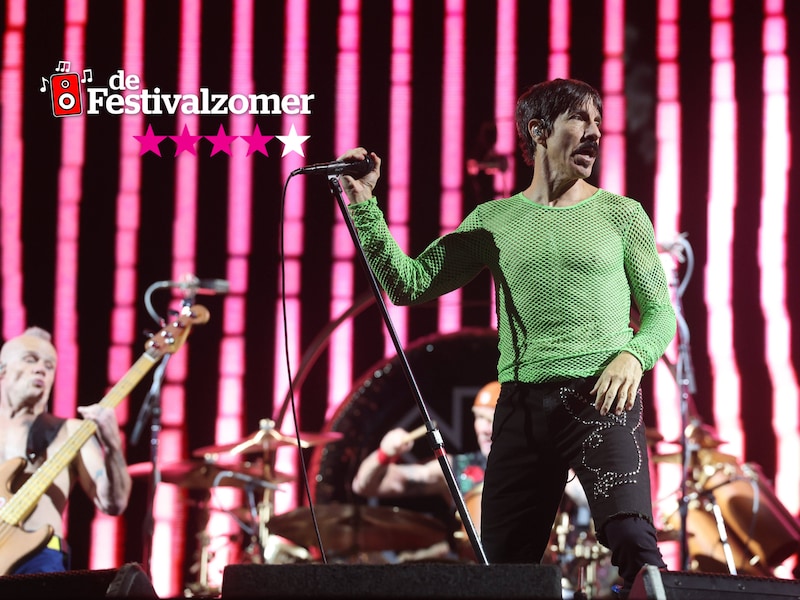 RECENSIE. Red Hot Chili Peppers op Rock Werchter: funky en pas echt verrukkelijk in blote bast