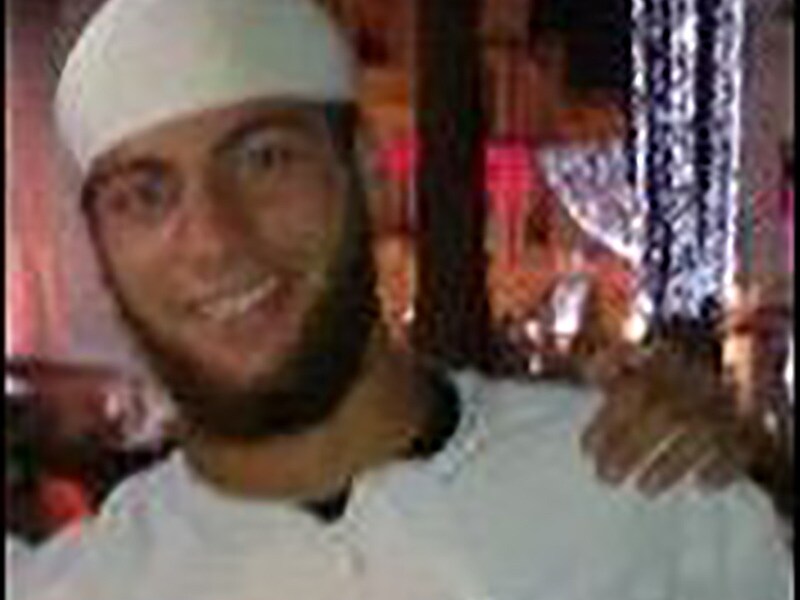 De website conflictnews twitterde een foto van de vermoedelijke dader, de 26-jarige Marokkaan Ayoub El-Khazzani.