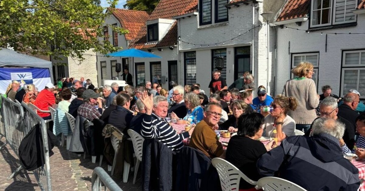 Langste Tafel in Waterlandkerkje is beste buurtinitiatief van Zeeland; nu op naar landelijke titel