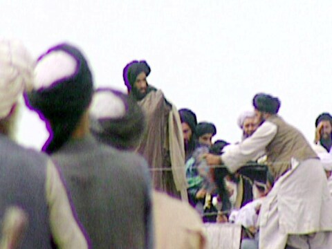 Een van de weinige beelden die bestaan van Mullah Omar.