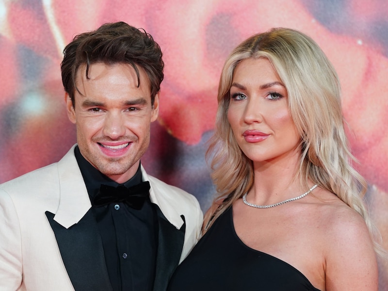 Vriendin van Liam Payne praat voor het eerst na z'n dood en onthult waarom ze Argentinië zonder hem verliet