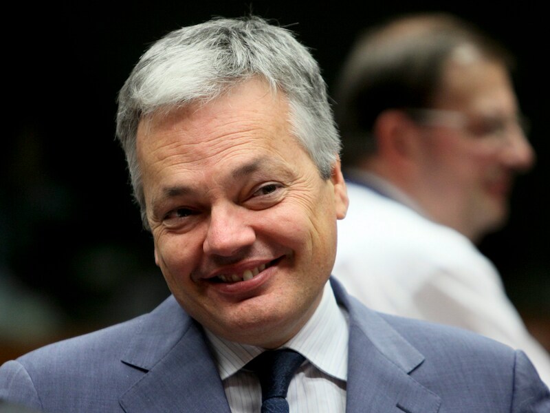 Reynders belegt een nieuwe samenkomst met zijn Europese collega's om een oplossing te vinden voor de begrotingsimpasse.