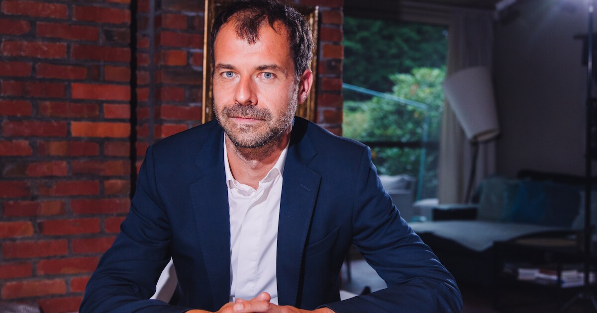 “Piekeren is voor 50 procent aangeboren”: prof Filip Raes vertelt hoe ...