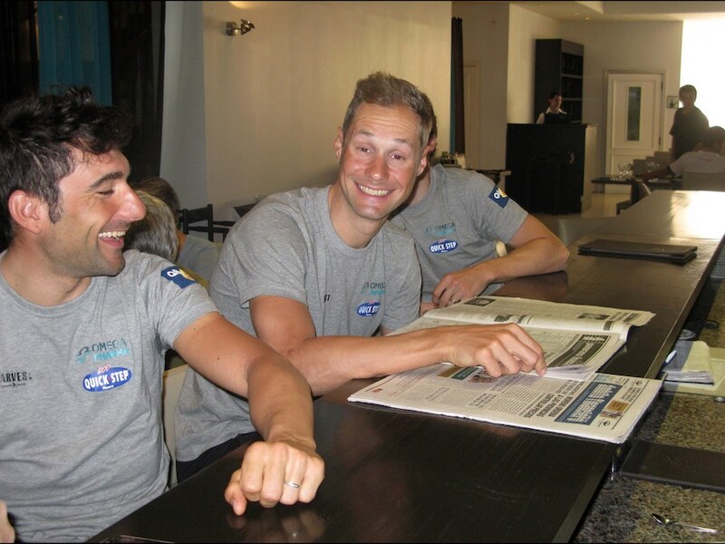 Tom Boonen doornam de succesvolle tactiek vooraf met Francesco Chicchi (l).