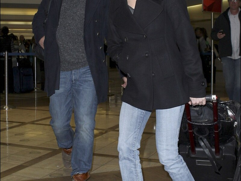 Renee Zellweger en Doyle Bramhall II op de luchthaven van Los Angeles.