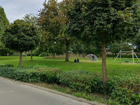 Het incident gebeurde aan het speelplein in de Hendrik Consciencestraat in Zele. 