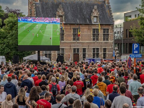 WK op groot scherm door Meise Boven