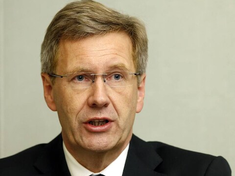 De Duitse president Christian Wulff bevindt zich in eigen land opnieuw in nauwe schoentjes.