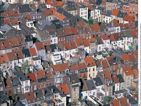 Een blik op het dichtbebouwde Brussel vanuit de lucht