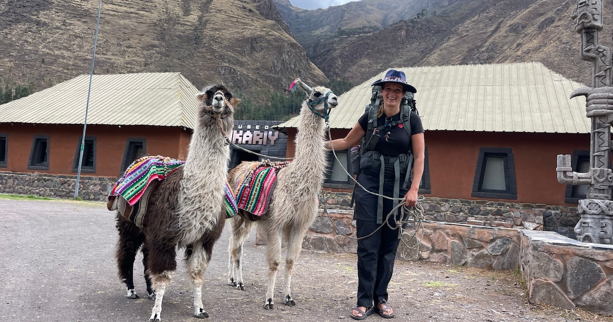 Kris (41) uit Ulicoten zwerft al jaren door de wereld, soms met een ezel en soms met twee lama’s