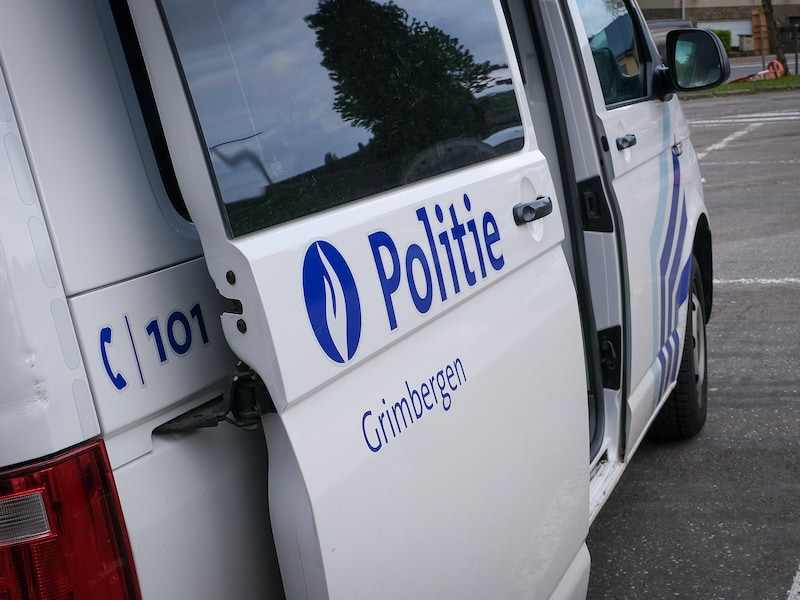 Grimbergse politie pakt twee twintigers met drugs op na achtervolging tot in Evere